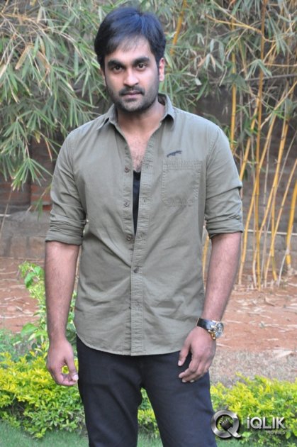 Chiranjeevi-and-Ram-Charan-Launches-Basanti-Song-Teaser